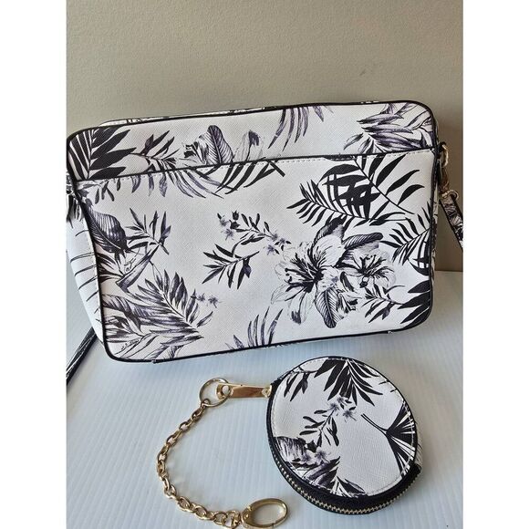 Crossbody Bag with Matching Coin Purse - Picture 3 of 9